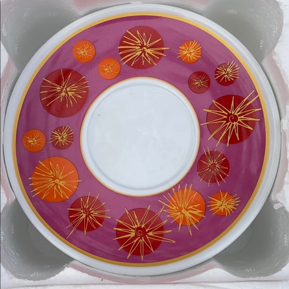 2 beautiful saucer and 2 tea cups - Picture 6 of 9